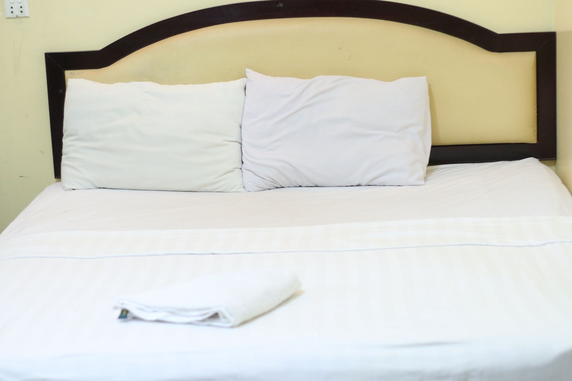 Golden Boat Guesthouse 프놈펜 외부 사진